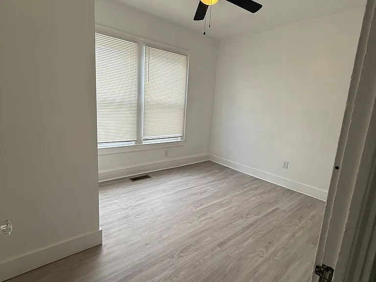 15203 Kinsman Rd #2 — Photo 8