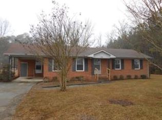 3409 Meadow Rd, Lumberton, NC 28358