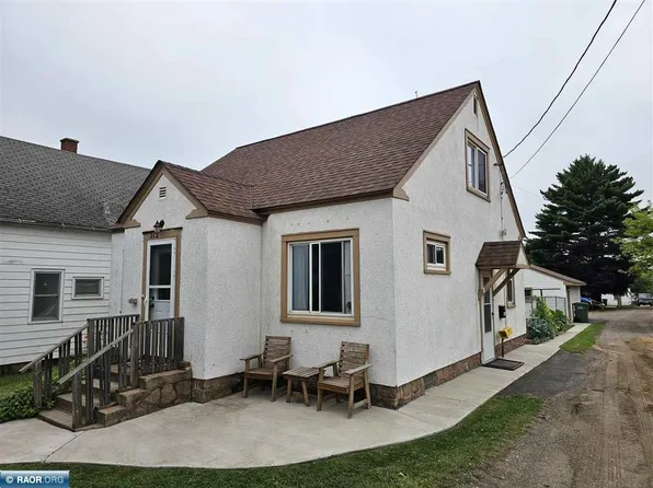 312 E 4th St, Hibbing, MN 55746