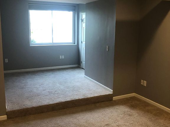 5th image of 223 Ferry Ave #2