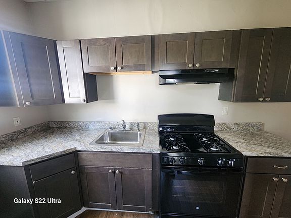 2nd image of 1624 W Genesee St APT 1