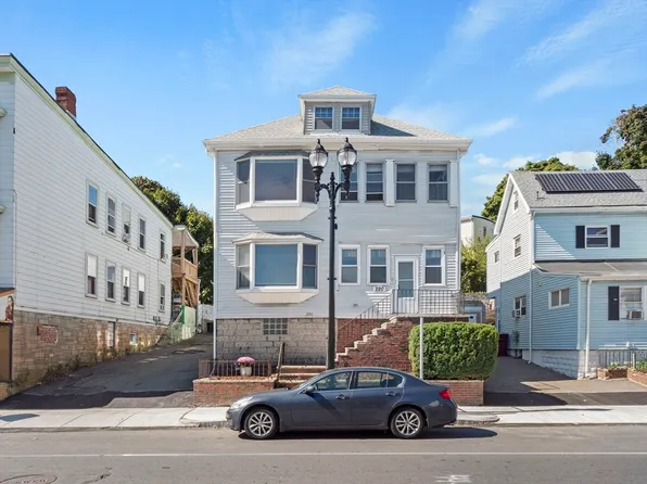 220 Ferry St, Everett, MA 02149