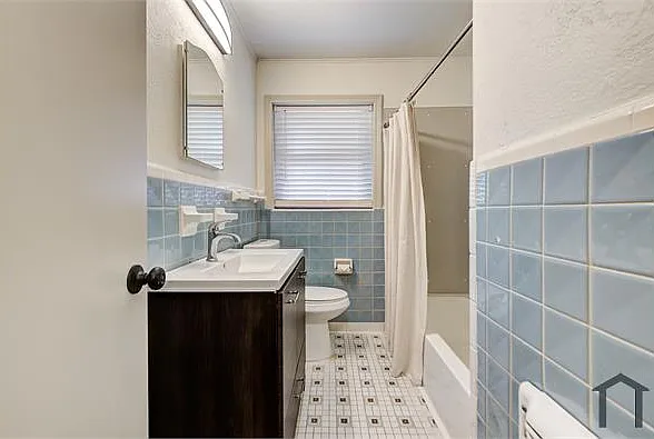 2501 NW 35th St — Photo 18