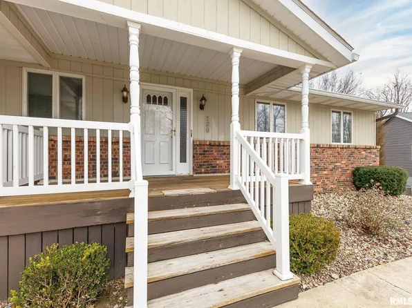 529 48th Ave, East Moline, IL 61244