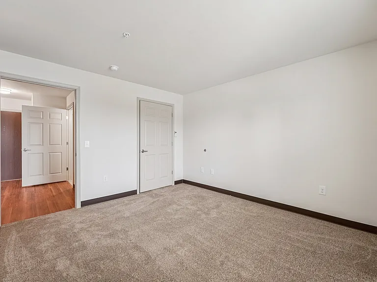 Rolling Greens Court — Photo 16