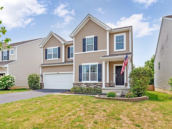 3rd image of 8679 Crooked Maple Dr