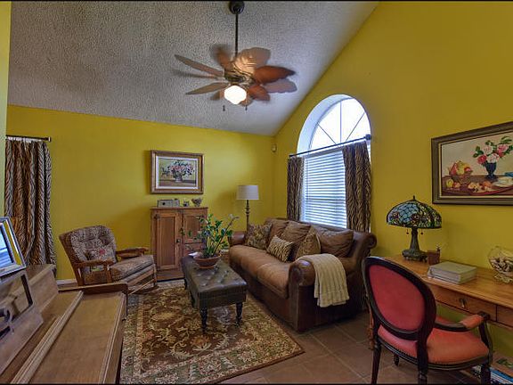 2nd image of 6940 Canyon View Ln