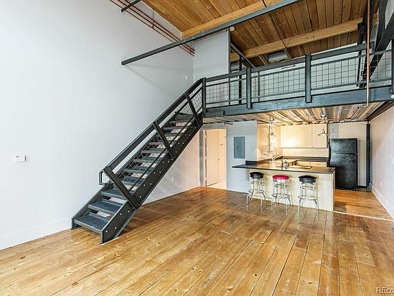 3rd image of 1111 N Osage St Unit 12