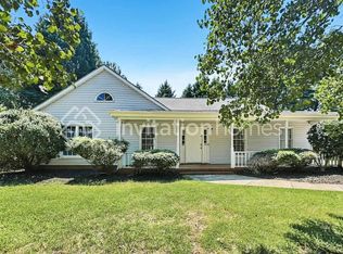 11634 Charnwood Ct, Charlotte, NC 28277