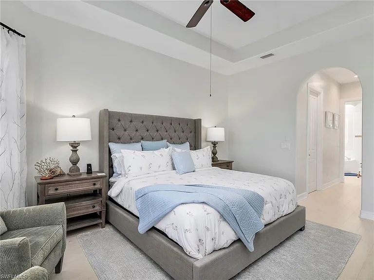 6096 Dogleg Dr — Photo 32