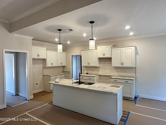 2nd image of 888 Hazelwood Dr