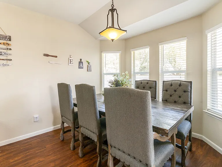 3711 Meadow View Dr — Photo 13