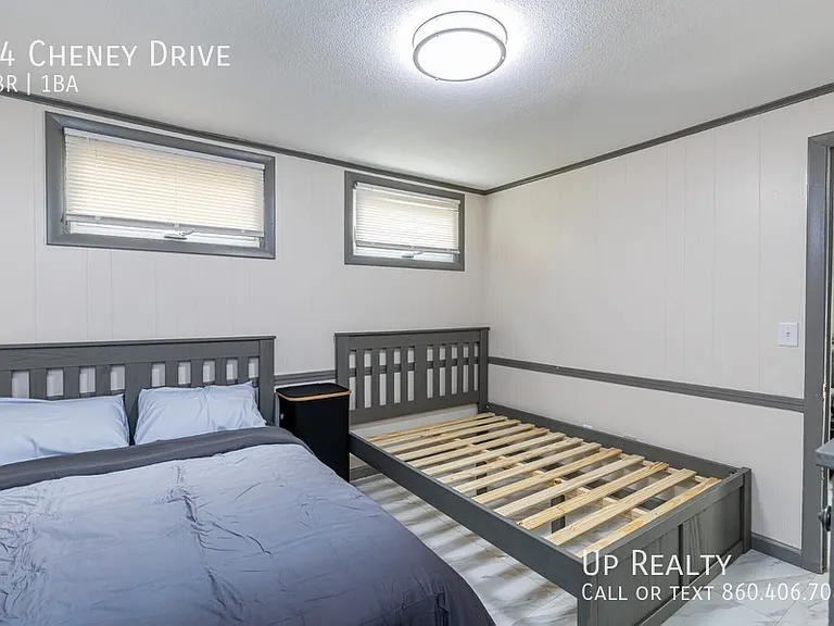 64 Cheney Dr — Photo 8