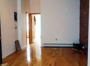 150 S 3rd St APT 3, Brooklyn, NY 11211