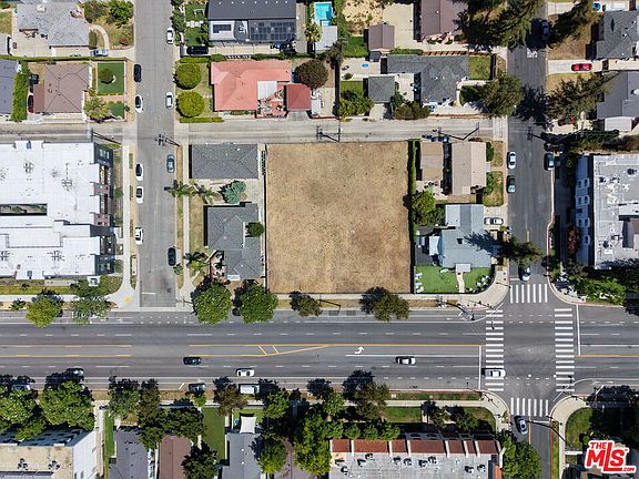 5th image of 14715 Burbank Blvd