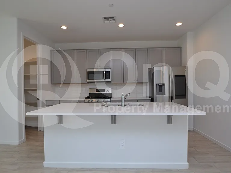 13319 W Red Range Way — Photo 4