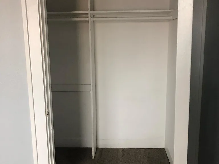 425 University Ave #8 — Photo 5