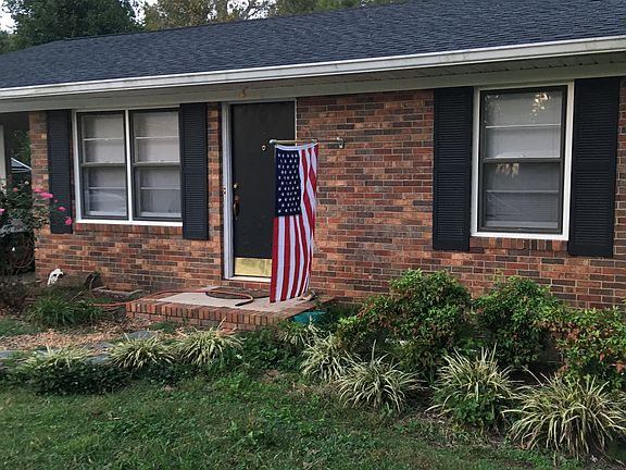 3rd image of 71 Vovie Dr