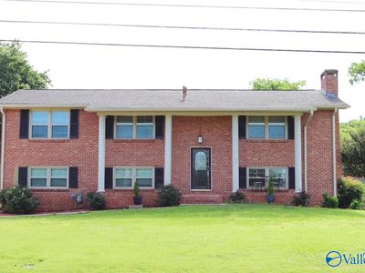 5627 Alta Dena St SW, Huntsville, AL, 35802