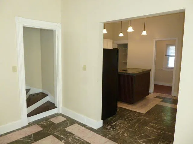 416 S Adams St — Photo 5
