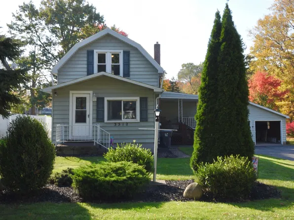 3512 Amherst Rd, Erie, PA 16506