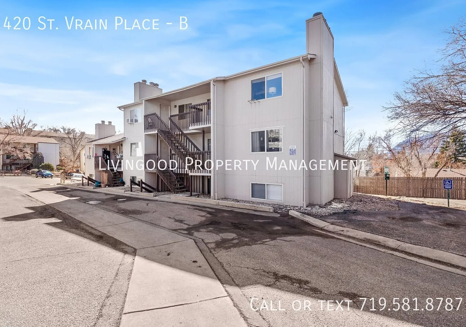 Beautifully Located St Vrain Property Near Downtown Colorado Springs Attractions — Photo 1