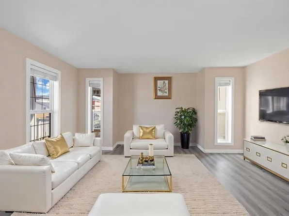 65 E Taralake Ter NE, Calgary, AB T3J 0A4