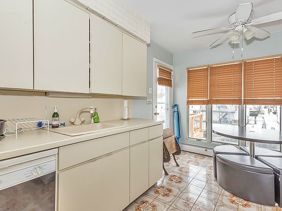 4th image of 3726 Carrel Blvd
