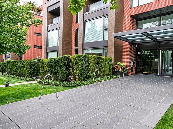 4th image of 1561 W 57th Ave #602