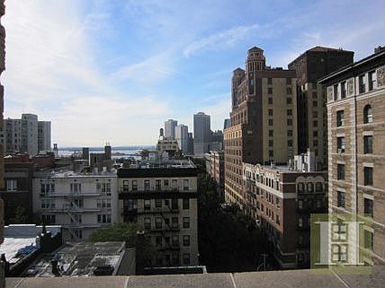 1st image of 52 Clark St APT 9D