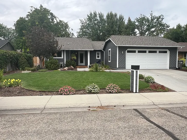 1670 E Melody St — Photo 1