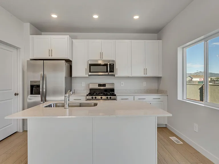 4912 W Willowbank Dr — Photo 9