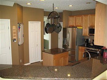 5th image of 4547 Belmont Ct