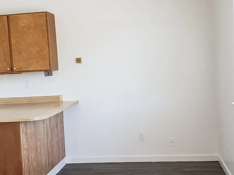 415 Reno Ave #C — Photo 3