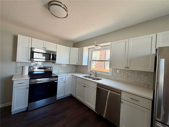 5th image of 1404 Moultrie Ave