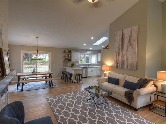 4th image of 53460 Pine Brook Dr