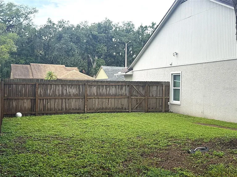 2042 Shadow Pine Dr — Photo 26