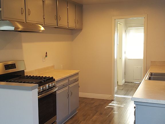 4th image of 20723 Thornlake Ave