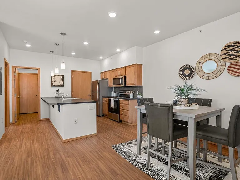 Bluegrass Farms Apartments — Photo 19