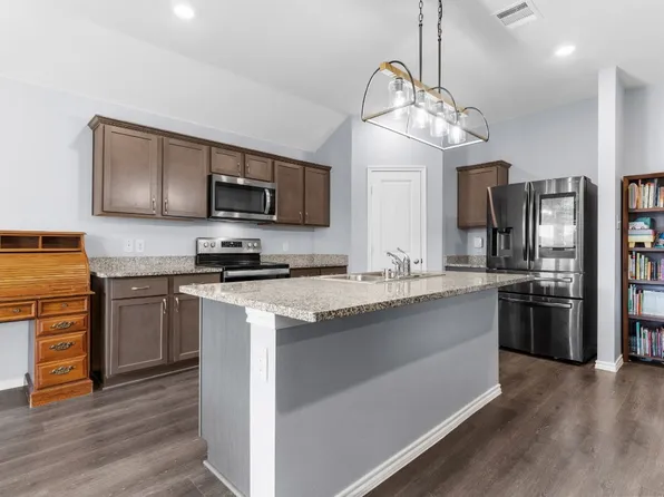 120 Stovall Ln, Caddo Mills, TX 75135