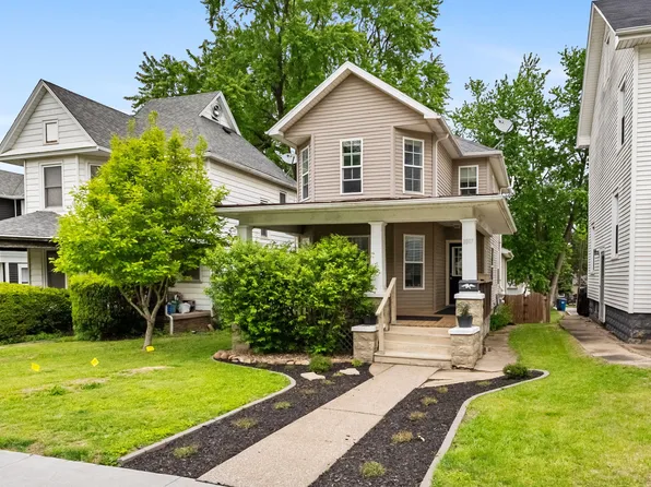 1017 Iowa Ave, Muscatine, IA 52761