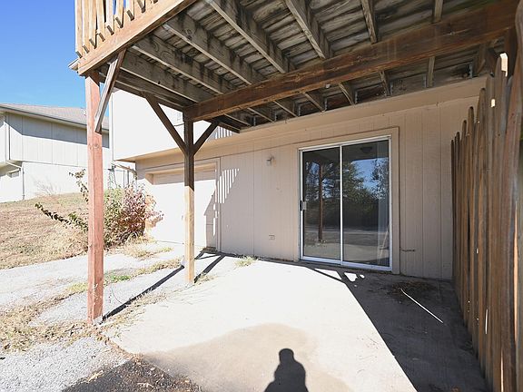 5th image of 1859 Gates Dr W