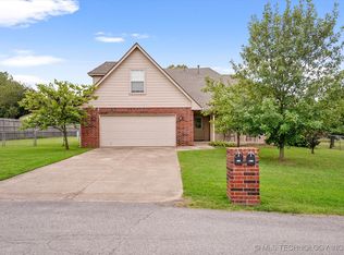 9546 S 257th Pl E, Broken Arrow, OK 74014