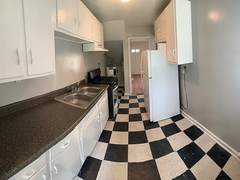 1684 Valley Ave — Photo 40