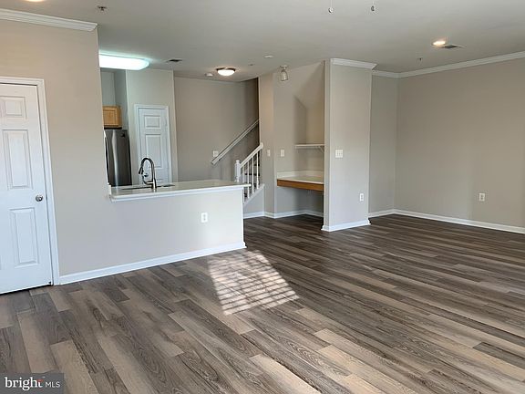 5th image of 5123B Travis Edward Way #5123B