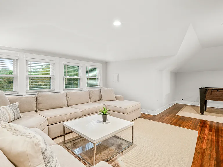 20 Elk Ave — Photo 36