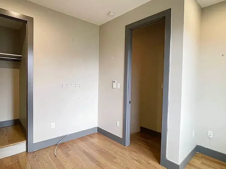 413 Manhattan Ave #LOFT — Photo 18