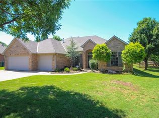 3201 Sand Plum Ln, Edmond, OK 73003