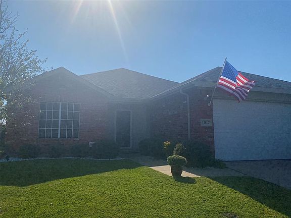 2nd image of 1017 Rock Springs Dr