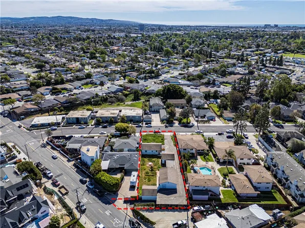 2235 Canyon Dr, Costa Mesa, CA 92627